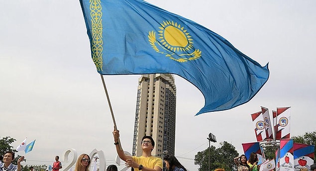 16. Kazakistan Cumhurbaşkanı Kasım Cömert Tokayev, Kazakistan Meclisi genel toplantısında, başbakanlık görevine Alihan Smailov’un adaylığını sundu.