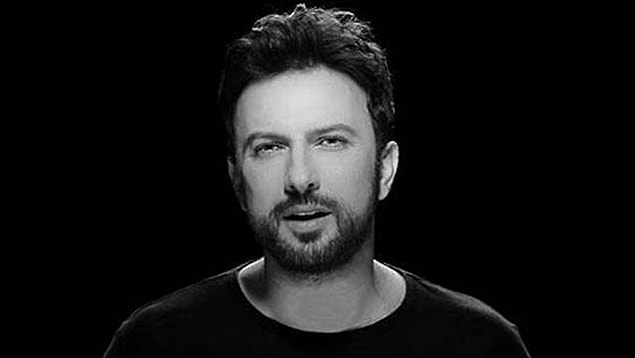 Ülkedeki cemaat yurtları yeniden gündeme otururken, sanatçı Tarkan da Enes'in durumunda olup korku içerisinde ve baskı altında yaşayan, umudunu kaybetmiş binlerce genç olduğunu söyledi!