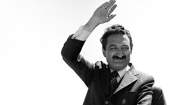 Devrim düşmanlığına, gerici hareketlere karşı uyanıklık, Demokrat Parti iktidarını gözle görülür ölçüde rahatsız etmektedir. Böyle uyanıklık belirtileri karşısında, iktidar ileri gelenleri ve sözcüleri, sorumlu Hükümet adamları...