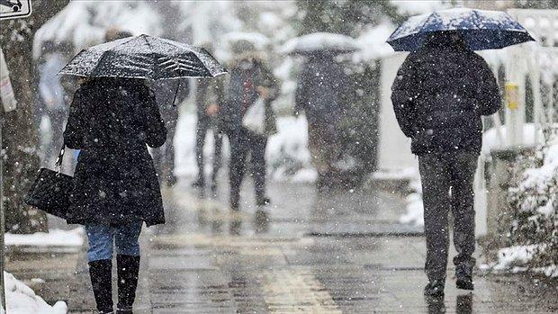 İstanbul'da Kar Yağışı Aralıklarla Devam Ediyor: 4 İlde Yüz Yüze Eğitime Kar Engeli
