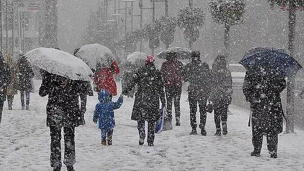 Kuvvetli Yağışlara Dikkat: İstanbul ve Ankara’da Kar Yağışı