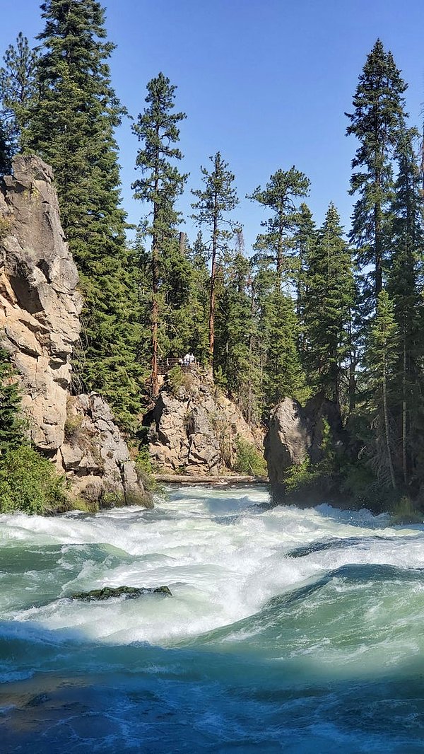 15. Deschutes Nehri, Oregon: