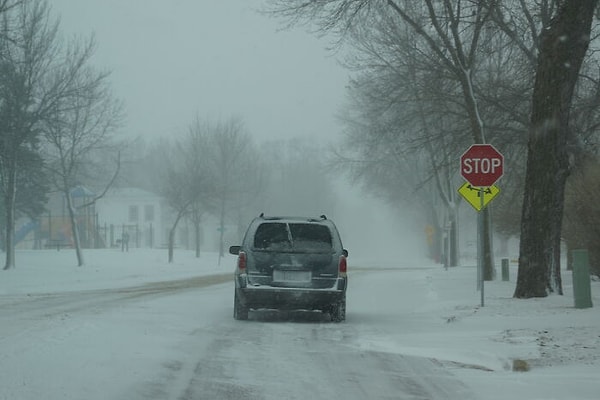 11. Поворотники. Они должны быть предупреждением, а не запоздалой мыслью