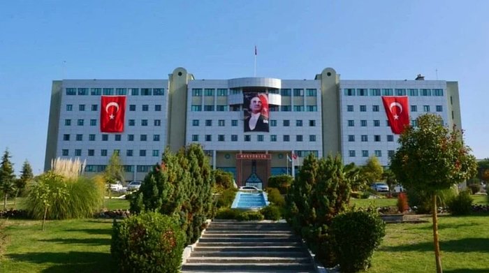 Balıkesir Üniversitesi'nde Adrese Teslim Kadro İlanı Tepki Çekti