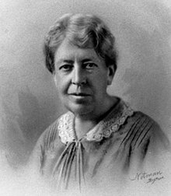 14. Mary Whiton Calkins 1890'ların ortalarında, Psikoloji alanında doktora yapmak için gereken tüm şartları tamamladı ancak Harvard Üniversitesi, kadın olduğu için ona bu dereceyi vermeyi reddetti.