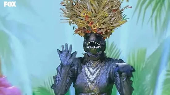 Maske Kimsin Sen Dinazor Kim? Dinazor Maskesinin Altında Kim Var?