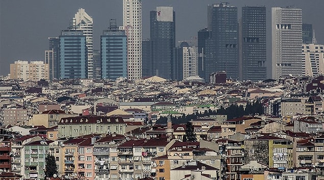 Toplumun 3'te 1'i kirada.