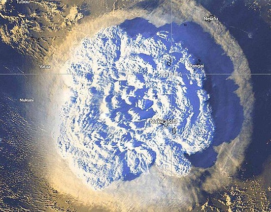 Japonya'da Tsunami Alarmı: Tonga'da Yanardağ Patladı! Birçok Ülkeye Tsunami Uyarısı Geldi...