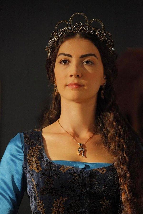 Hatice Sultan ve Pargalı İbrahim Paşa'nın kızları, Şehzade Bayezid'in eşi Huricihan Sultan: Burcu Özberk
