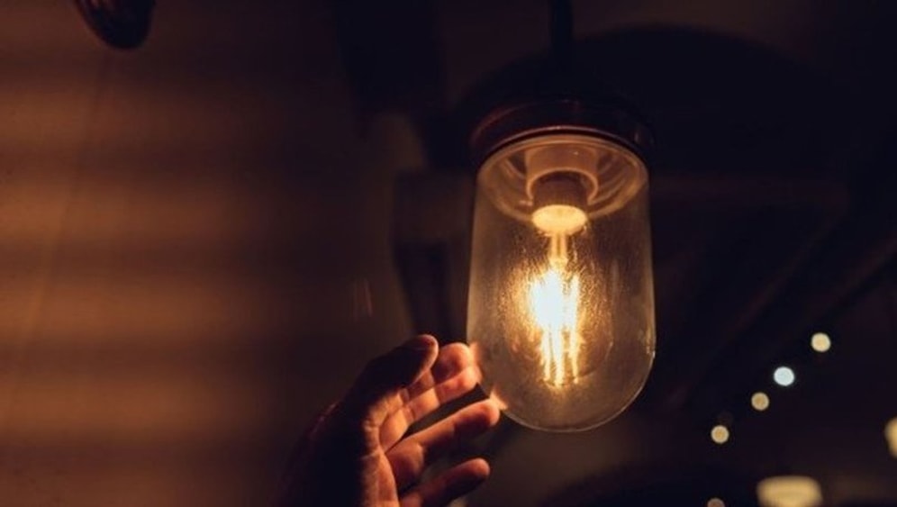 17 Ocak Elektrik Kesintisi: Hangi İlçelerde Elektrik Olmayacak? AYEDAŞ ve BEDAŞ Arıza Sorgulama Ekranı...