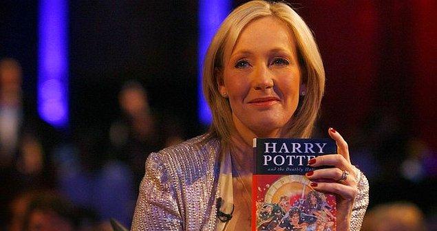 Transfobik Açıklamalarda Bulunan JK Rowling'e Rağmen Yeni Bir Harry Potter Serisi Geliyor