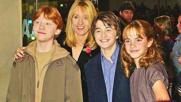 İnternet üzerinden yayınlanması planlanan yeni Harry Potter serisinde Harry'nin annesini bir transbirey tarafından canlandırması bekleniyor.