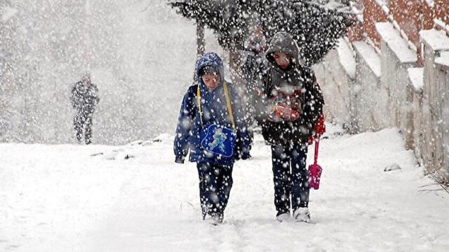 Trabzon'da Eğitime 1 Gün Ara