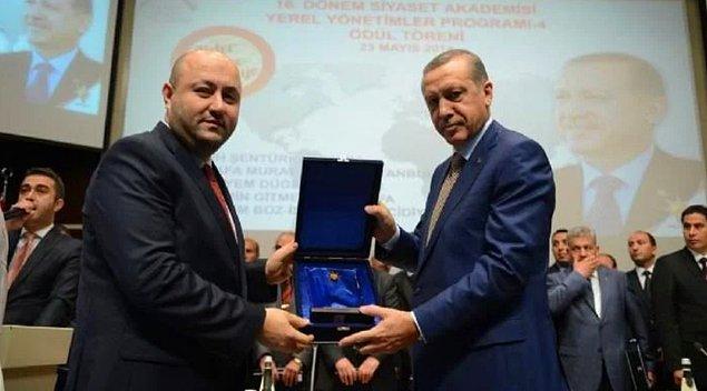 Şirketin ortakları Didem Nur ve Mehmet Emin Hazıroğlu’nun babası olan eski AKP İstanbul İl Başkan Yardımcısı Murat Hazıroğlu da ihale zengini çıktı.