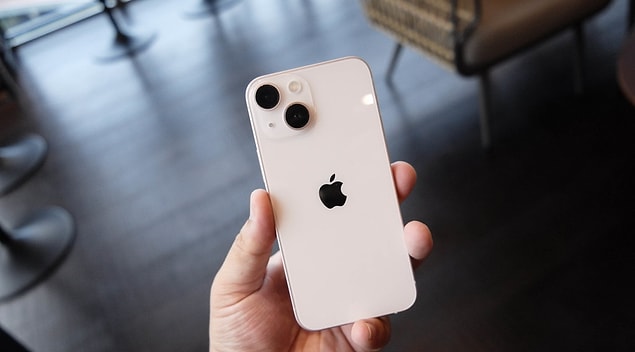 1. Apple iPhone 13 mini