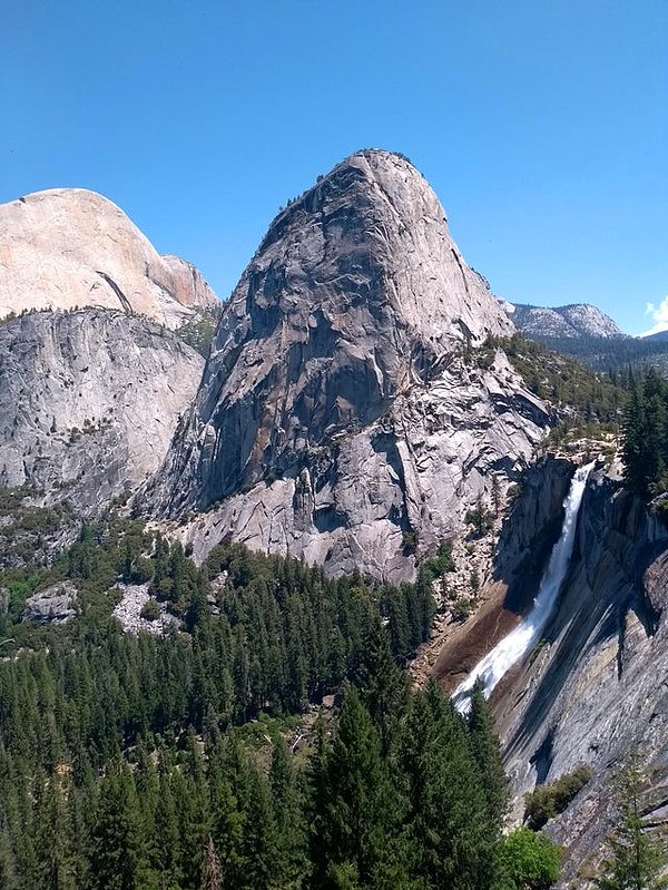 6. Nevada Şelalesi, Yosemite Ulusal Parkı: