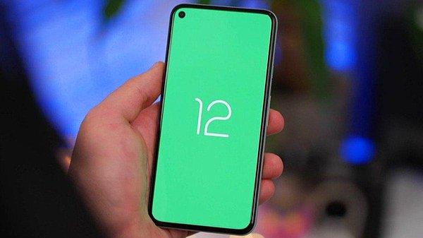 9. Google, mobil işletim sistemi Android'in 12 sürümünde hücresel ağ standartlarından 2G'yi devre dışı bırakmaya imkan tanıyan bir seçenek ekledi.