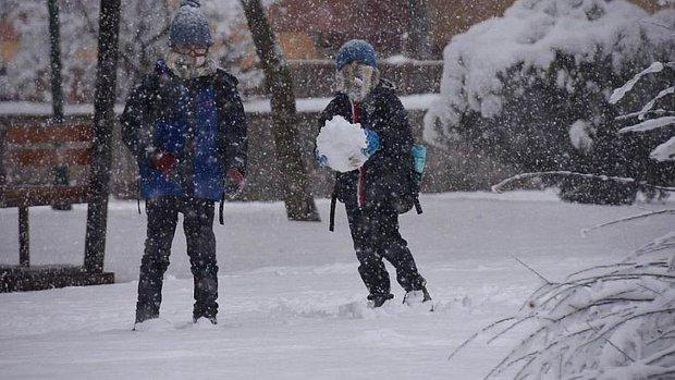 Eskişehir'de Kar Yağışı Devam Edecek mi? Yarın 19 Ocak Eskişehir’de Okullar Tatil mi? Valilik Açıkladı mı?
