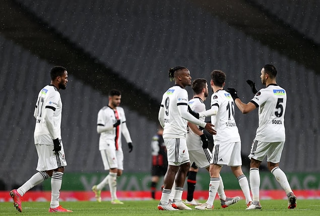Bu sonuçla üst üste 2. galibiyetini ve Eylül ayından bu yana ilk deplasman galibiyetini elde eden Beşiktaş, puanını 35'e yükseltti ve maç fazlasıyla 3. sıraya tırmandı.