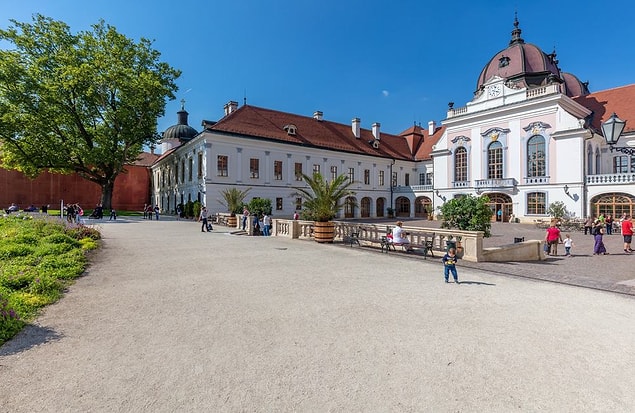 15. Gödöllő Sarayı