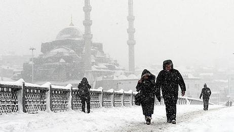 İstanbul'a 'Aybar Kar Fırtınası' Uyarısı: '1987 Yılından Sonra En İddialı Yağış Olacak'