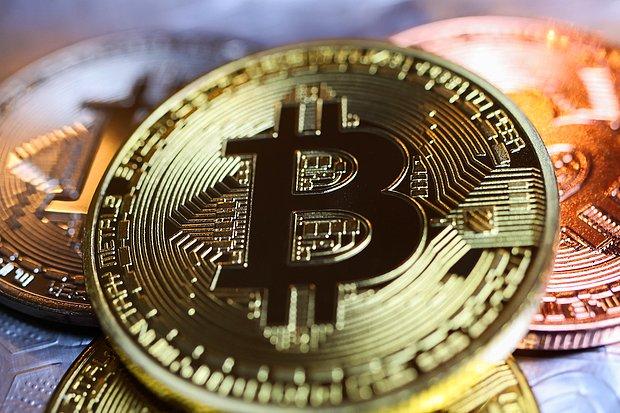 2022'nin Öne Çıkan Kripto Paraları: HUH Token, Bitcoin, Shiba Inu, Safemoon ve Binance Coin