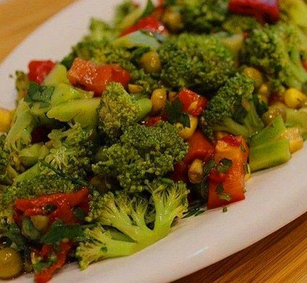 4. Brokoli Salatası Tarifi