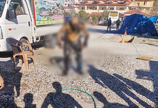 Kendini Benzinle Yakan Kömürcü Süleyman Ekici'nin Çocukları: 'Elleri Bellerinde İzlemişler'