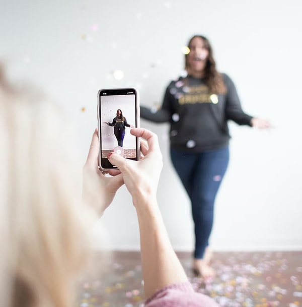 6. Tik-tok. Не приложение в частности, а рост популярности среди не требующего больших усилий контента