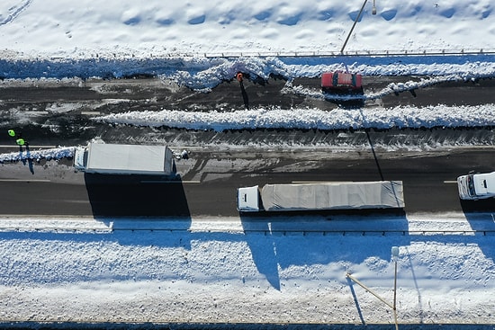 Onlarca Vatandaşın Mahsur Kaldığı Otoyol 2 Gün Sonra Açıldı