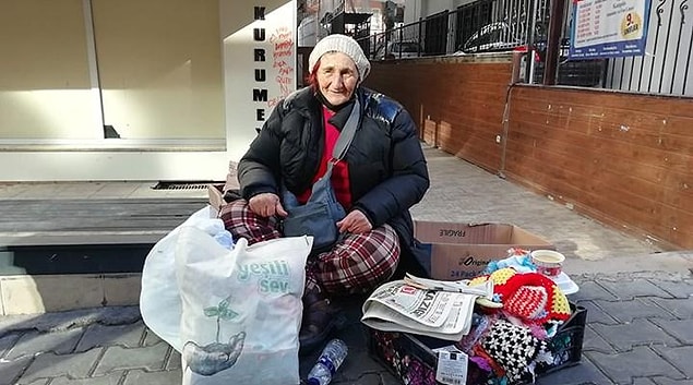 Hayatımıza verdiği sokak röportajıyla giren Muhalif Teyze’yi mutlaka tanıyorsunuzdur.