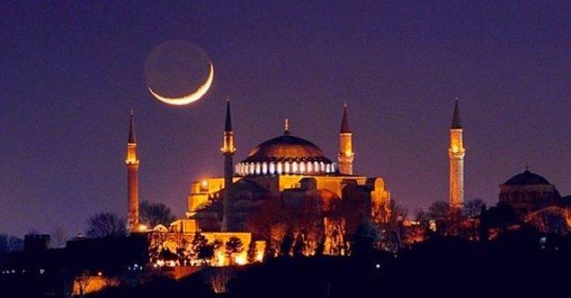 Ramazan Ayı Hangi Gün Başlayıp, Hangi Gün Bitecek? Bayramın İlk Günü Ne Zaman?