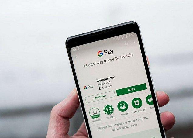 Google Pay ayrıca yeni dönemde dijital bilet, uçak bileti ve aşı pasaportlarını da uygulamaya ekleyecek. Bu sayede Google Pay sadece bir ödeme sistemi olmaktan çıkarak geniş çaplı bir dijital cüzdan haline gelecek diyebiliriz.