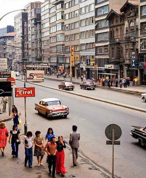 13. Halaskargazi Caddesi, İstanbul, 1970.