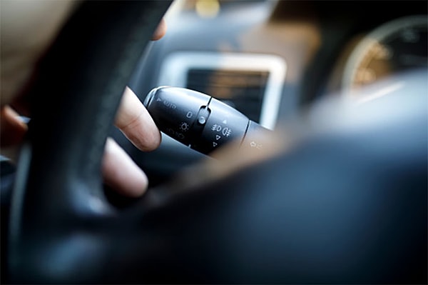 10. Когда не используют поворотник во время движения. Это не так сложно, и довольно высокомерно не использовать его