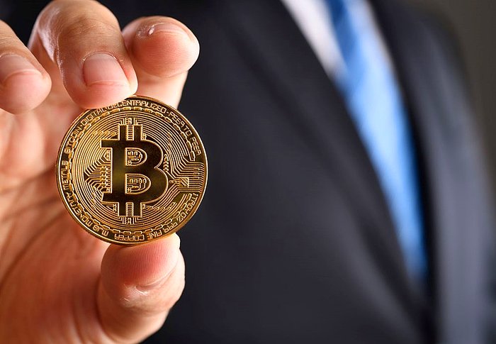 Bitcoin Sert Düştü: Teknoloji Hisseleri Taban Yaptı