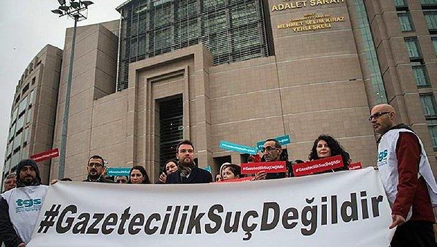 Türkiye Gazeteciler Sendikası Kadın ve LGBTİ+ Komisyonu tarafından yapılan açıklamada ise "Biz ne zaman demokratik bir ülke olacağız?" denildi.