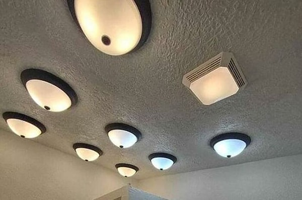 10. Лампочки сисечки