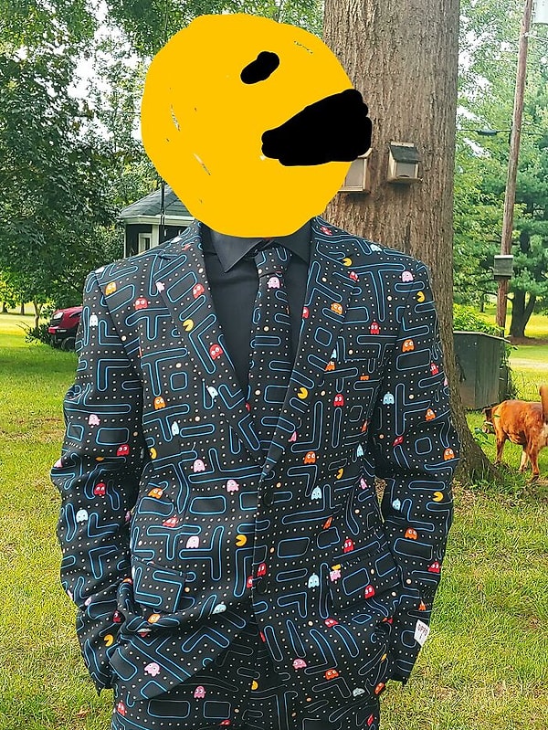 8. Нашел костюм для своего сына на секонде за $15