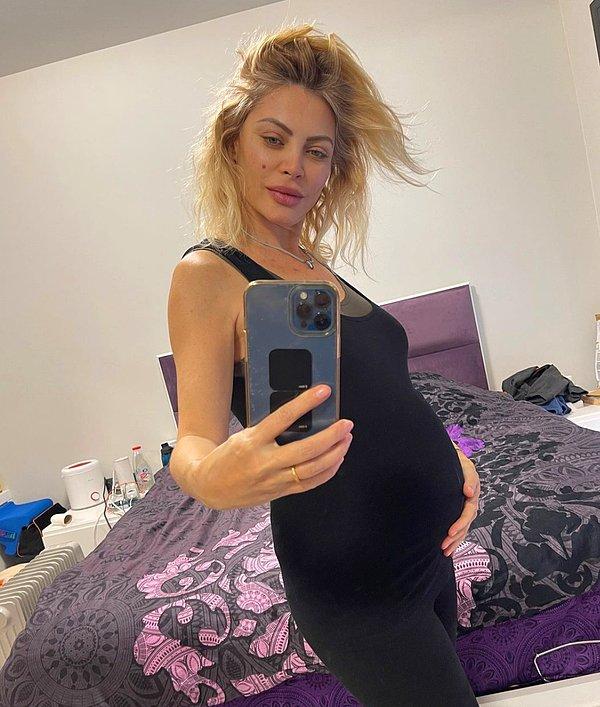 9. 5 aylık hamile olan Seray Sever, Instagram hesabından hamilelik paylaşımı yaptı!