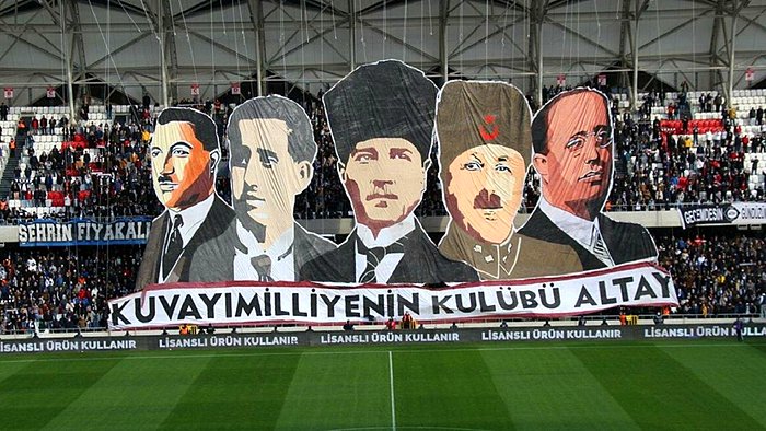 Altay Tribünlerinden Konyaspor Maçı Öncesi Kuvâ-yi Milliye Koreografisi