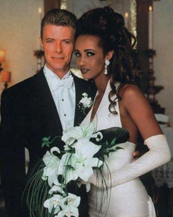 David Bowie’nin Iman ile evlendiği gün giydiği kıyafet: