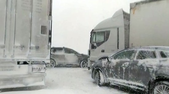 Kuzey Marmara Otoyolu'nda 30 Aracın Karıştığı Zincirleme Trafik Kazası