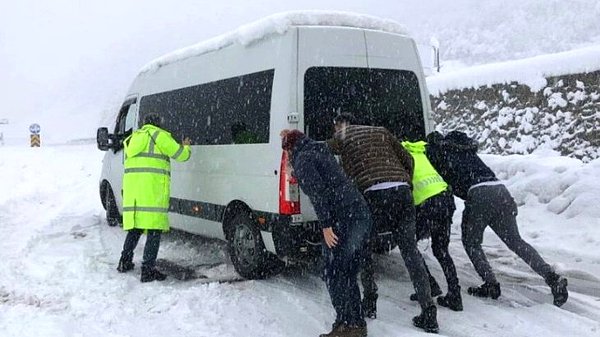 İstanbul'da Otobüs Seferleri Durduruldu