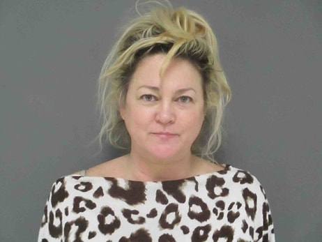 В США арестована женщина, пожелавшая купить ребенка, которого она встретила в супермаркете, за 500 000 долларов