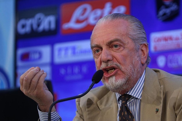 Napoli taraftarı film yapımcısı De Laurentiis'in yerine Jeff Bezos'un geçmesini istiyor