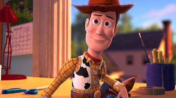 6. Toy Story'de, Woody 'çizmemde yılan var' ifadesini kullanıyor.