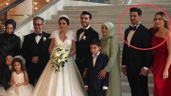 Evlilik teklifinden sonra Hadise aileye iyice karıştı. Geçtiğimiz gün Mehmet Dinçerler'in kız kardeşinin düğününde bu şekilde bir aile pozuna dahil oldu.