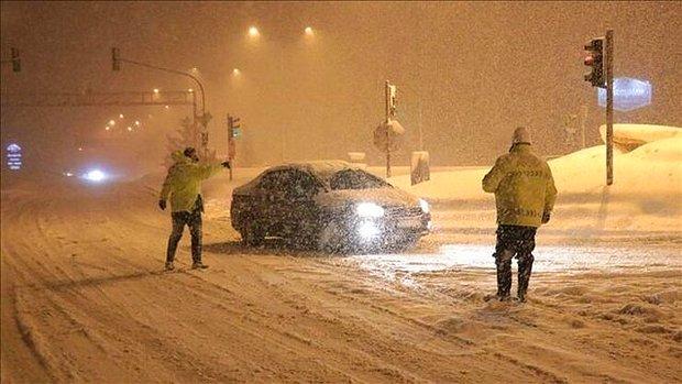AKOM Uyardı: Anadolu Yakası'na 18.00'de Yoğun Kar Yağışı Bekleniyor!