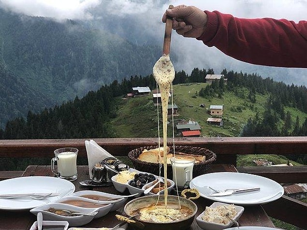 Bölgede konaklama yapabileceğiniz birçok işletme mevcut.